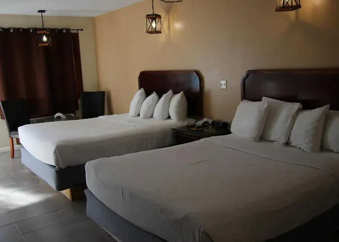 Townhouse 汽车旅馆 2*